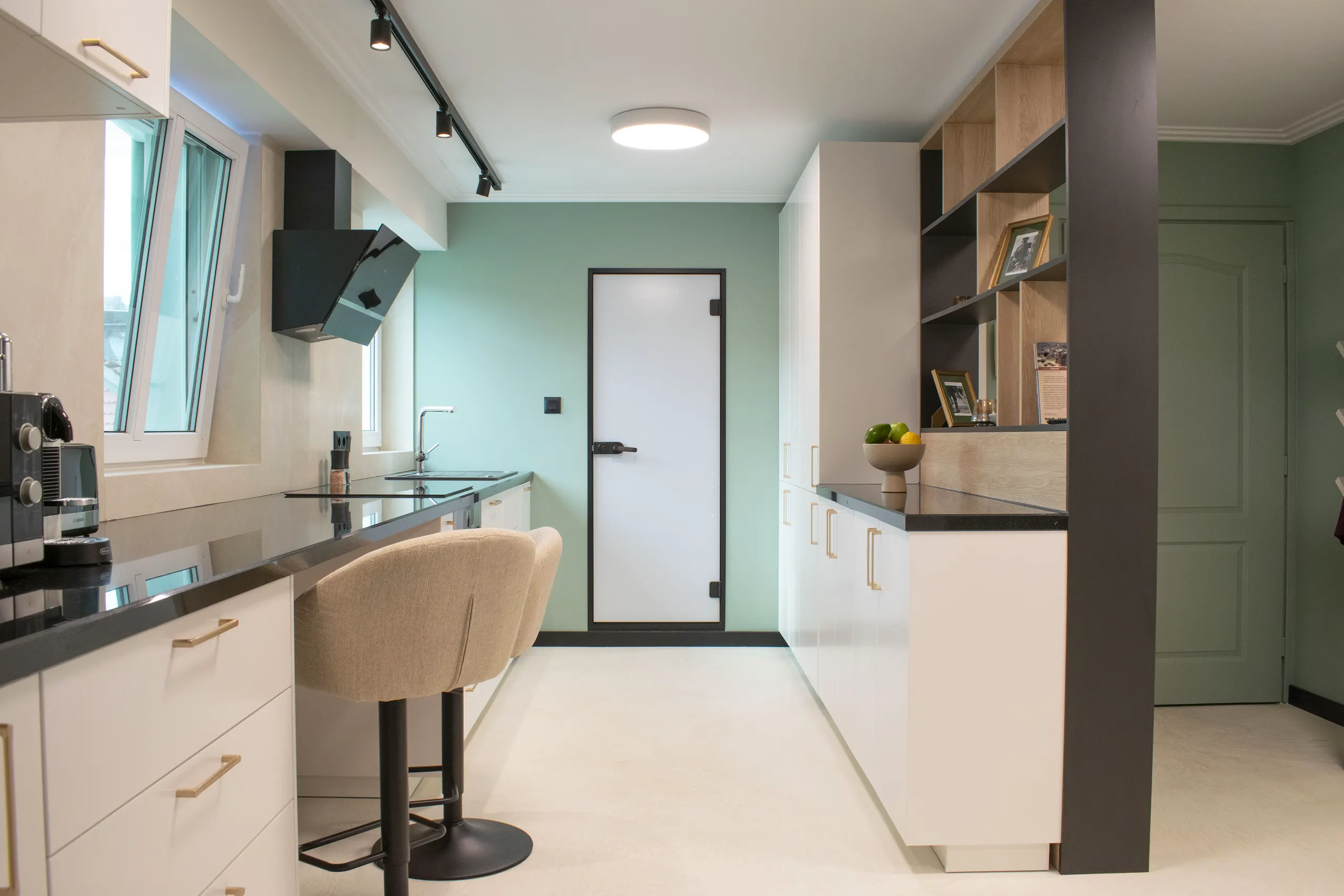 Aleks B livingroom 03