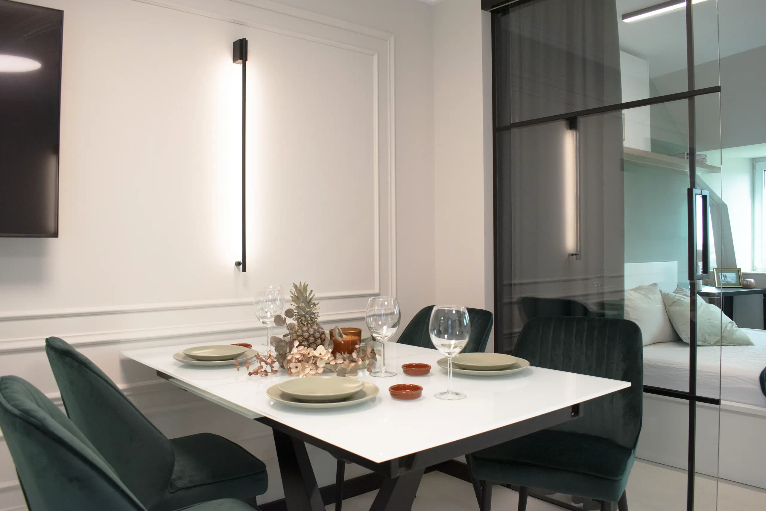 Aleks B livingroom 01